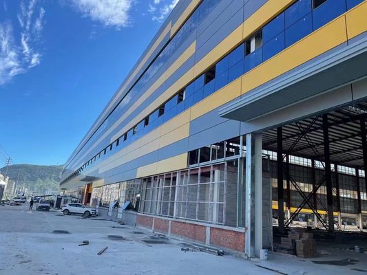 Nhà kho kết cấu thép tiền chế tùy chỉnh ánh sáng Giải pháp hoàn hảo cho việc lưu trữ kinh doanh